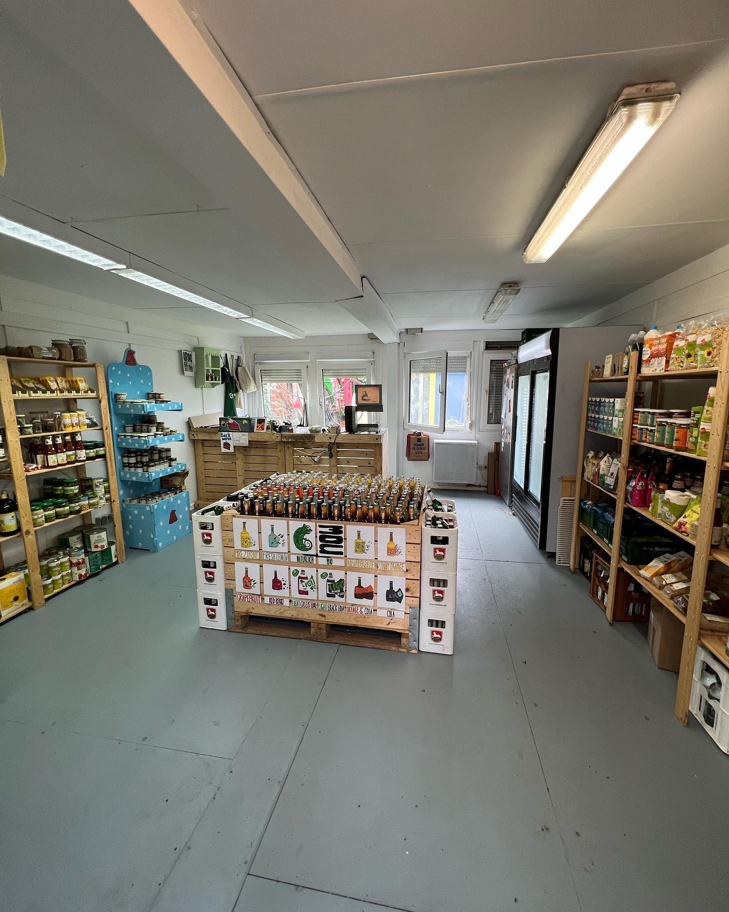 Hofladen mit frischen Produkten